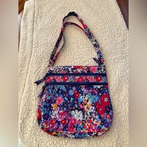 Vera Bradley crossbody bag triple zip